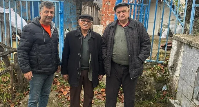 BAŞKAN ERCAN ORHAN, GÜNÜNÜ BABASINA AYIRDI: KAYNARCA’DA SİCİLİK VE ANILAR BİR ARADA