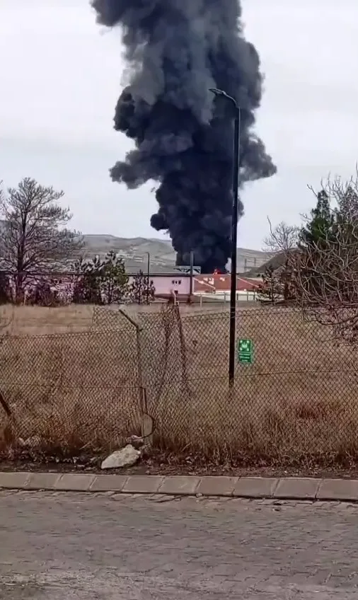 Kırıkkale OSB’de Kimya Fabrikasında Yangın: Ekipler Bölgeye Sevk Edildi