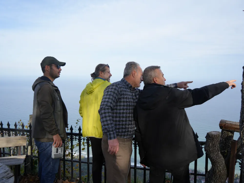 İnebolu’da köylülerin yaptığı “Mavi Teras” doğaseverleri büyülüyor