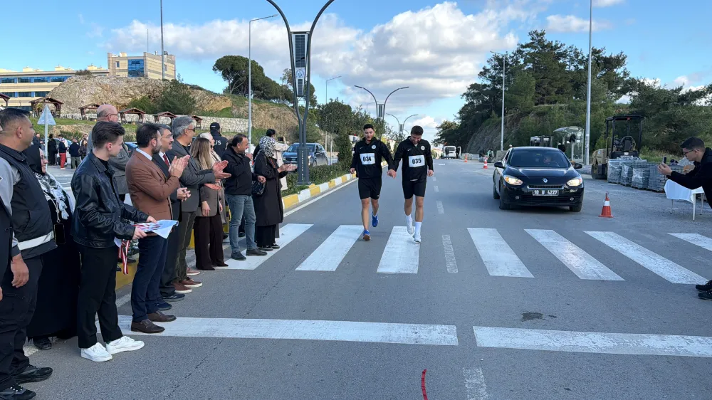BAÜN Öğrencilerinden Gazze İçin Anlamlı Koşu
