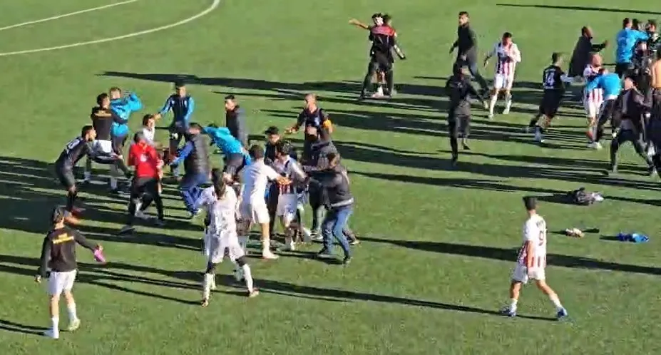 Elazığ 1. Amatör Küme Maçında Gergin Anlar: Karşılaşma Sonrası Kavga