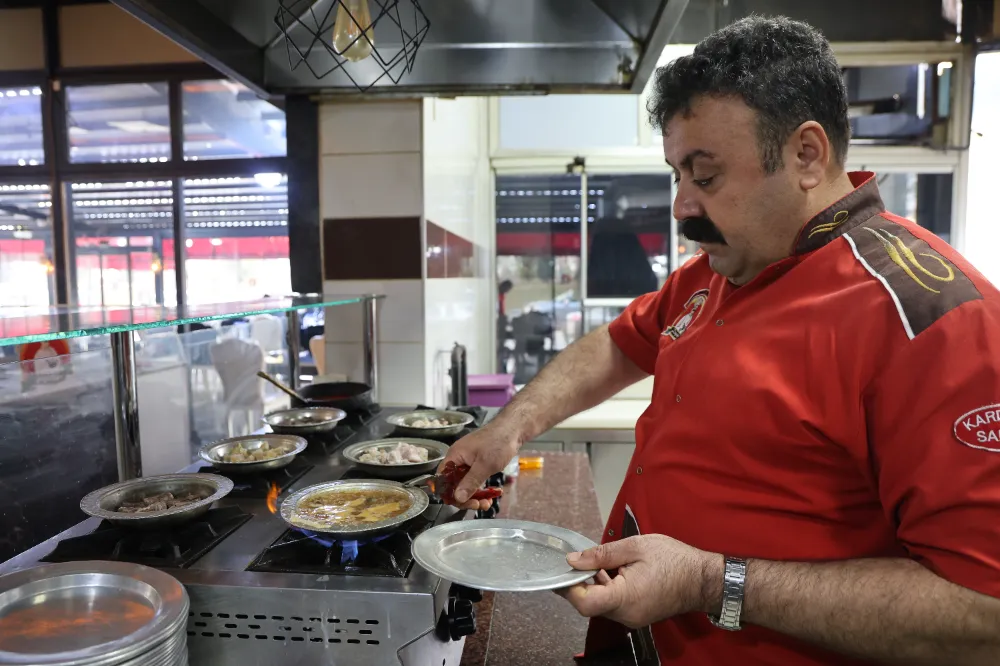 Elazığ’da Kış Gelince Doğal Antibiyotik Paçaya İlgi Arttı