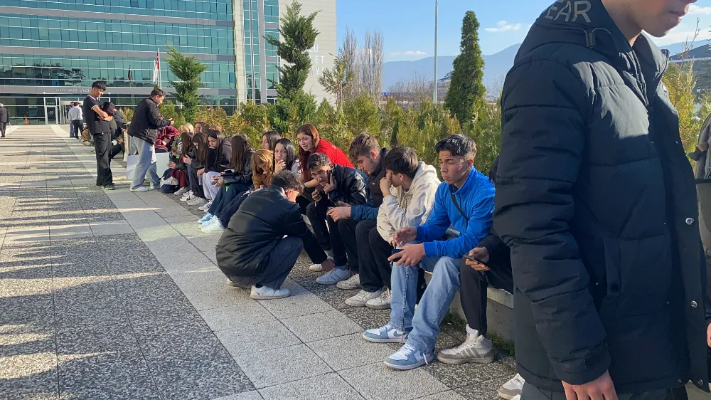 Bolu’daki Park Kavgası Davasında 13 Yaşındaki Sanık Hakim Karşısında