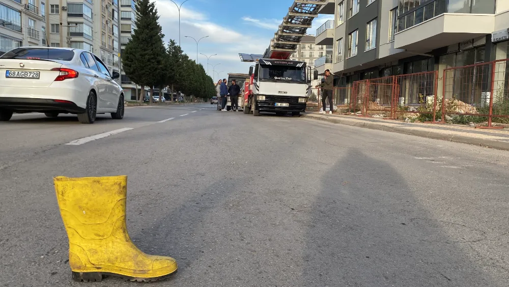 Aksaray’da Nakliyecilerden “Sarı Çizmeli” Trafik Önlemi