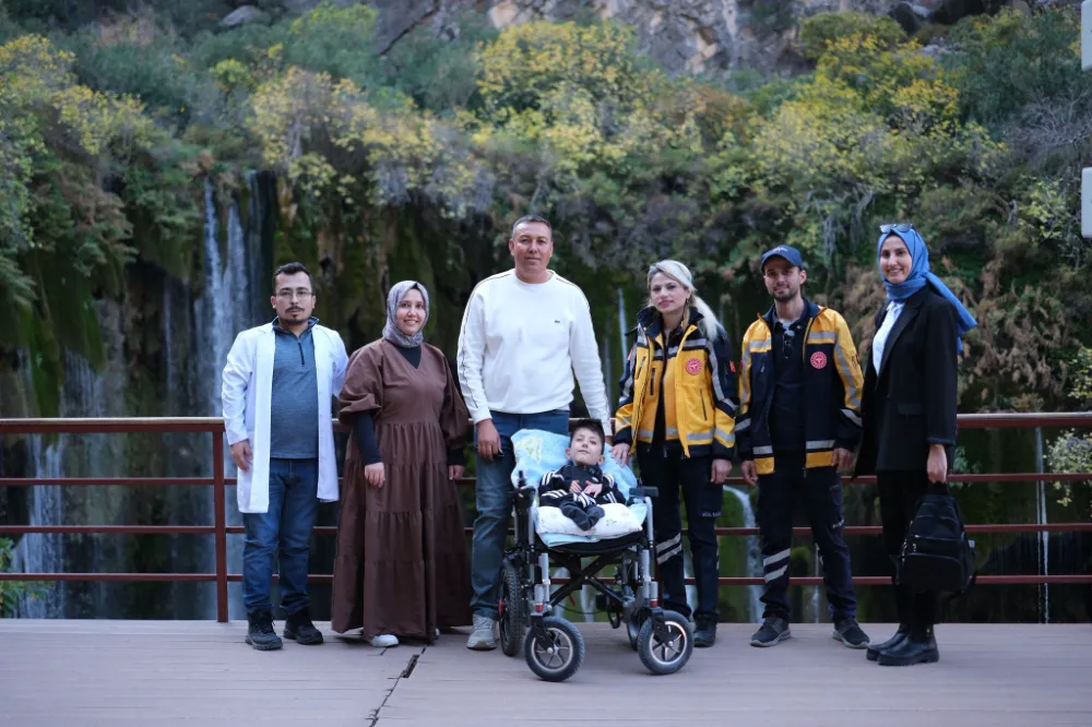 Cam kemik hastası çocuğun hayali sağlık ekipleriyle gerçek oldu