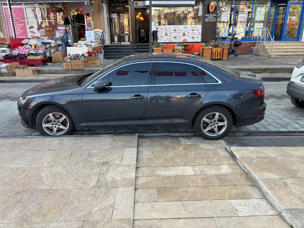 Engelli rampasına park eden başkan yardımcısına ceza kesildi