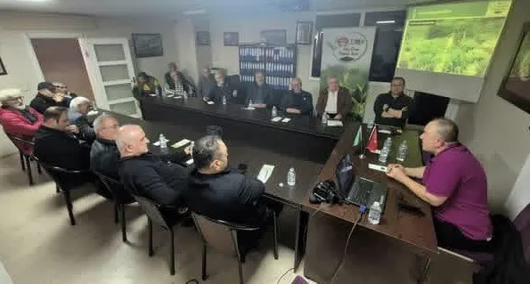 “Çay Toprakları” Toplantısında Verim Kaybının Nedenleri Masaya Yatırıldı