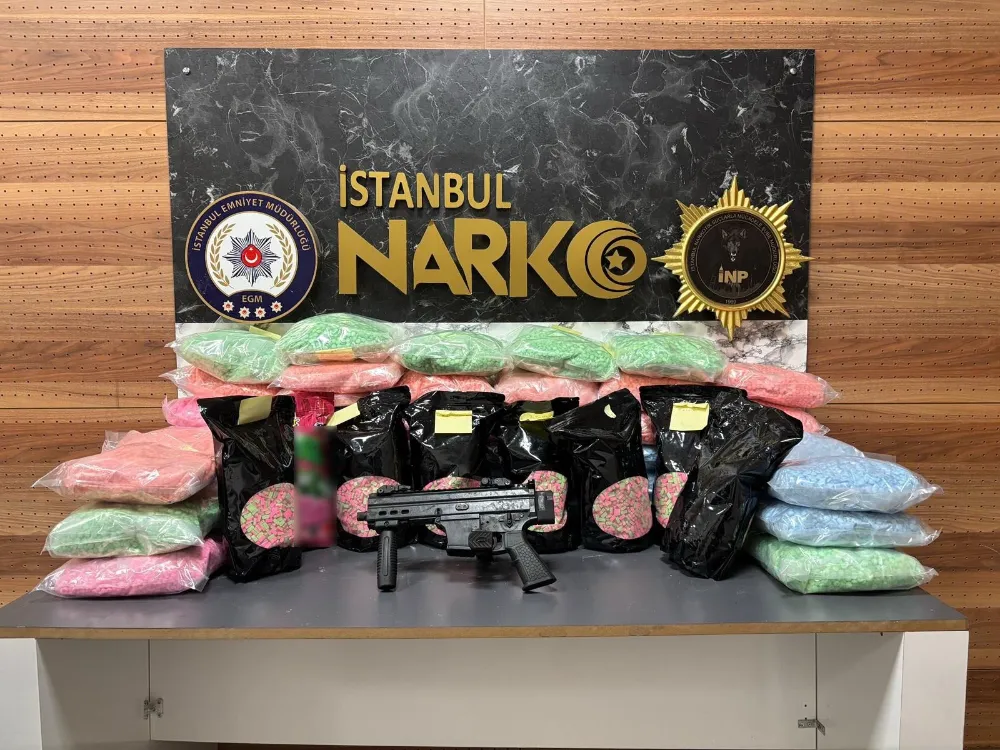 “Avcılar’da 601 Bin Extacy Hap ve Otomatik Silah Ele Geçirildi”