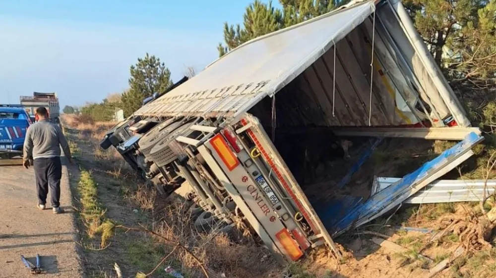 Kırıkkale’de Tır Kazası: 5 Büyükbaş Hayvan Telef Oldu