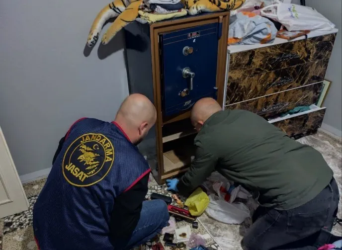 Kırşehir’de Faili Meçhul Hırsızlık Çözüldü: 3 Tutuklama