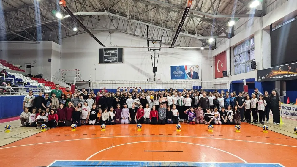 Artvin’de Voleybol Heyecanı Başladı