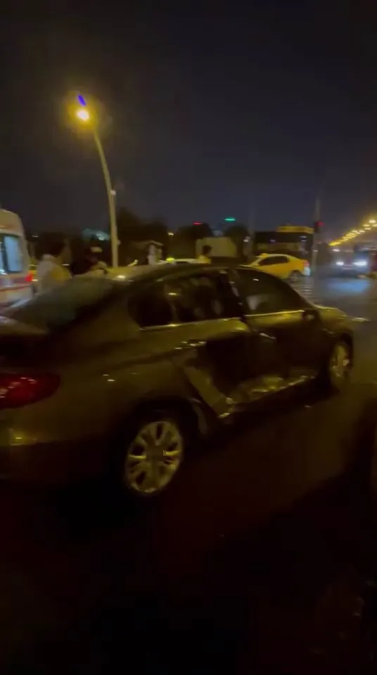 Diyarbakır’da kavşakta meydana gelen kazada 2 kişi yaralandı