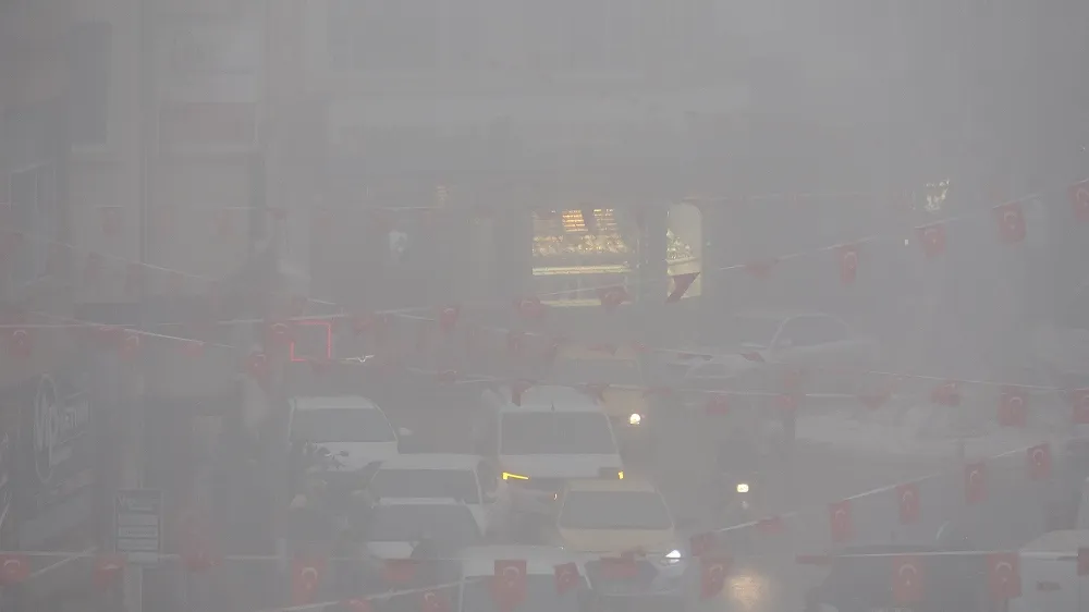 Kilis’te Yoğun Sis Ulaşımı Olumsuz Etkiledi