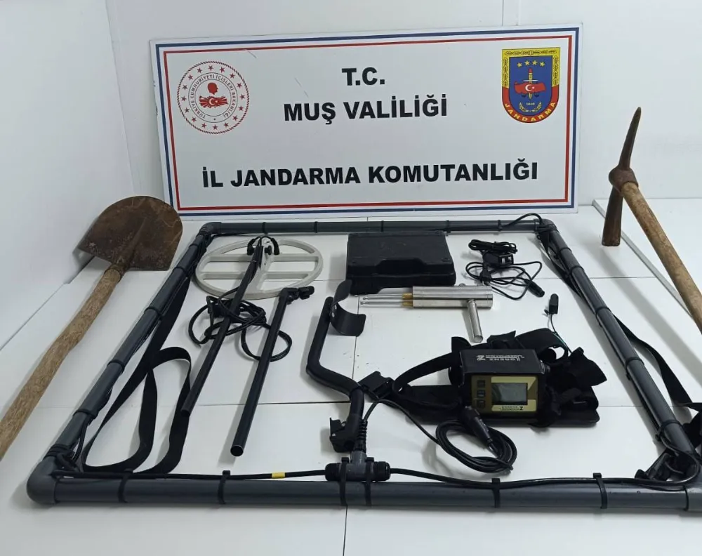 Muş’ta Kaçak Kazıya Jandarma Baskını: 4 Şüpheli Suçüstü Yakalandı