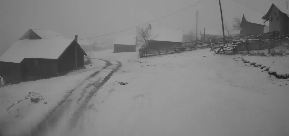 Sakarya’nın yaylaları karla kaplandı