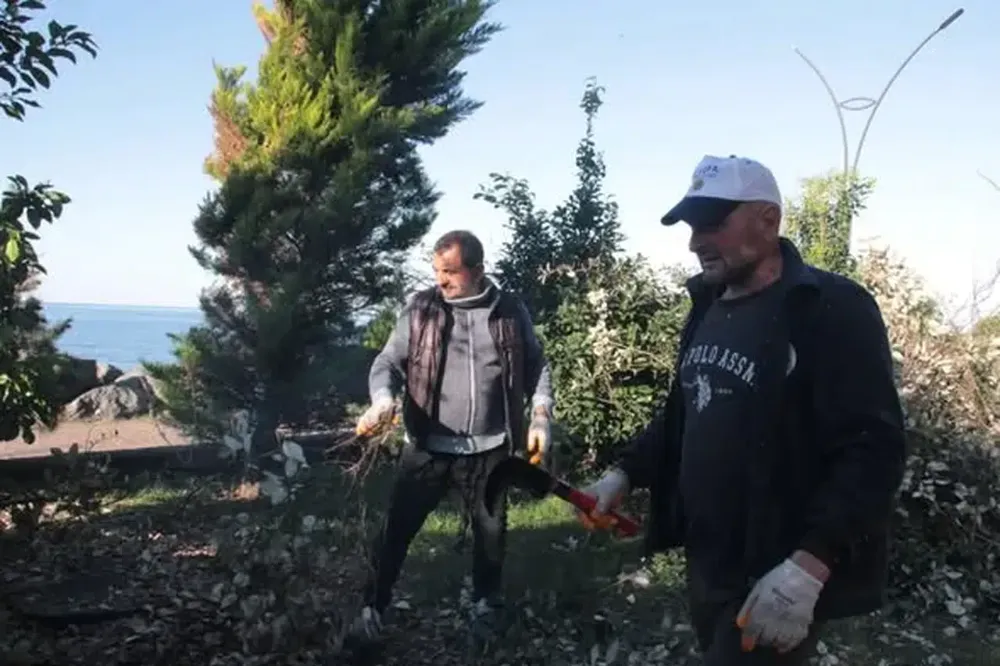 Hopa’da Belediye Çalışmaları Aralıksız Sürüyor