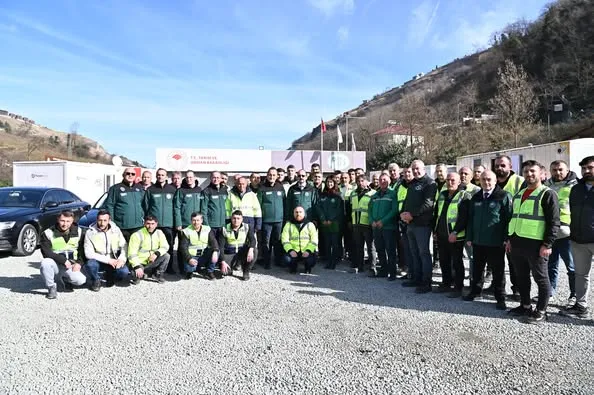 DSİ Genel Müdürü Mehmet Akif Balta, Sera Gölü Temizlik Çalışmalarını Yerinde İnceledi