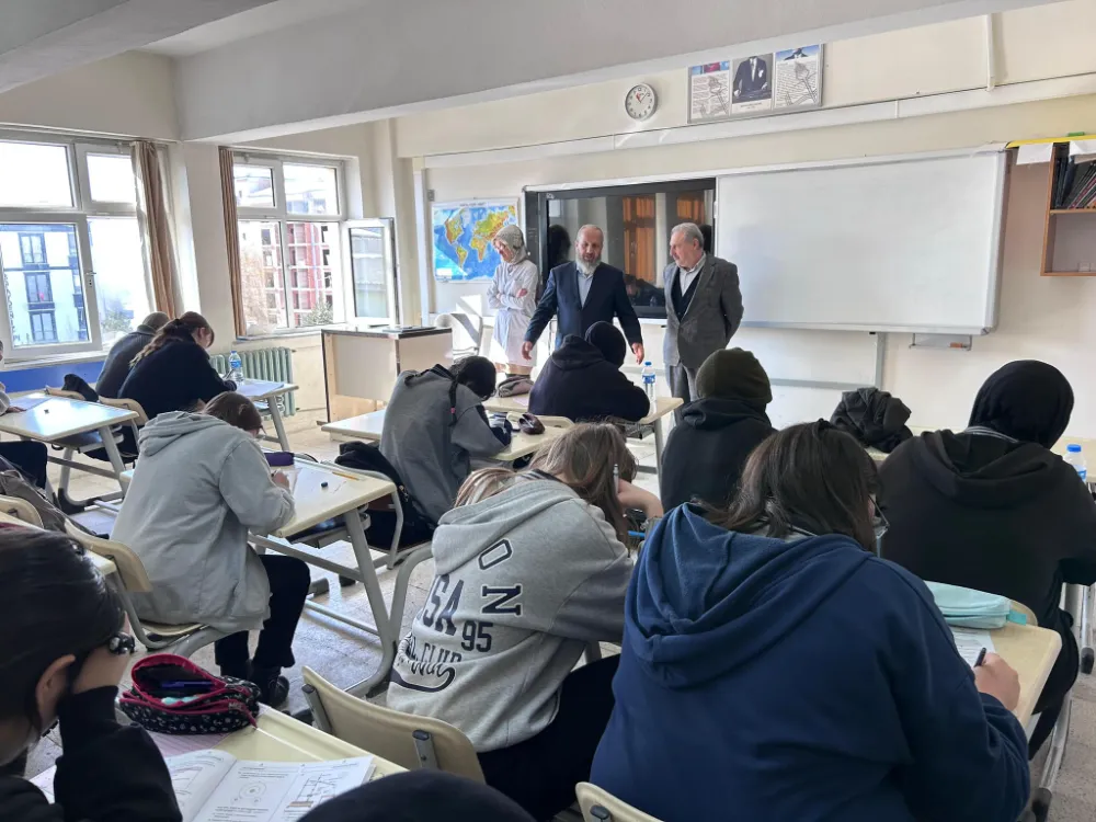 Bayburt’ta Efor Projesi ile 5. TYT Deneme Sınavı Düzenlendi