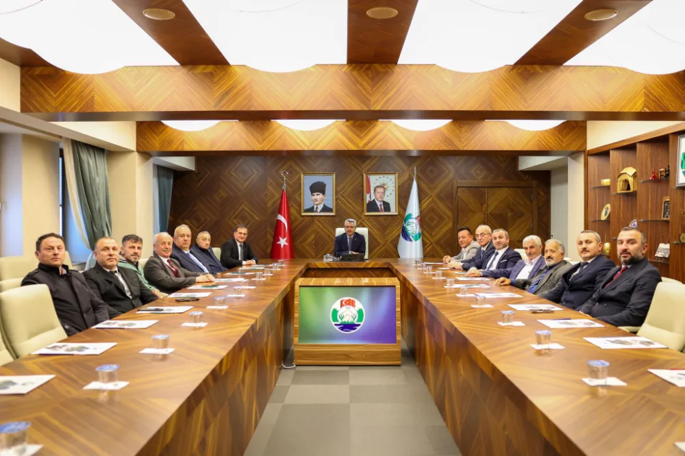 Rize Valiliği, Muhtarlar Federasyonu Başkanı Remzi Güzel’den Vali Baydaşa Teşekkür Ziyareti