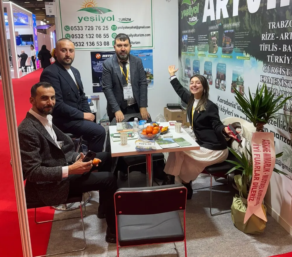 Hopa Ticaret ve Sanayi Odası Üyeleri EMITT Fuarında Bölgeyi Tanıttı