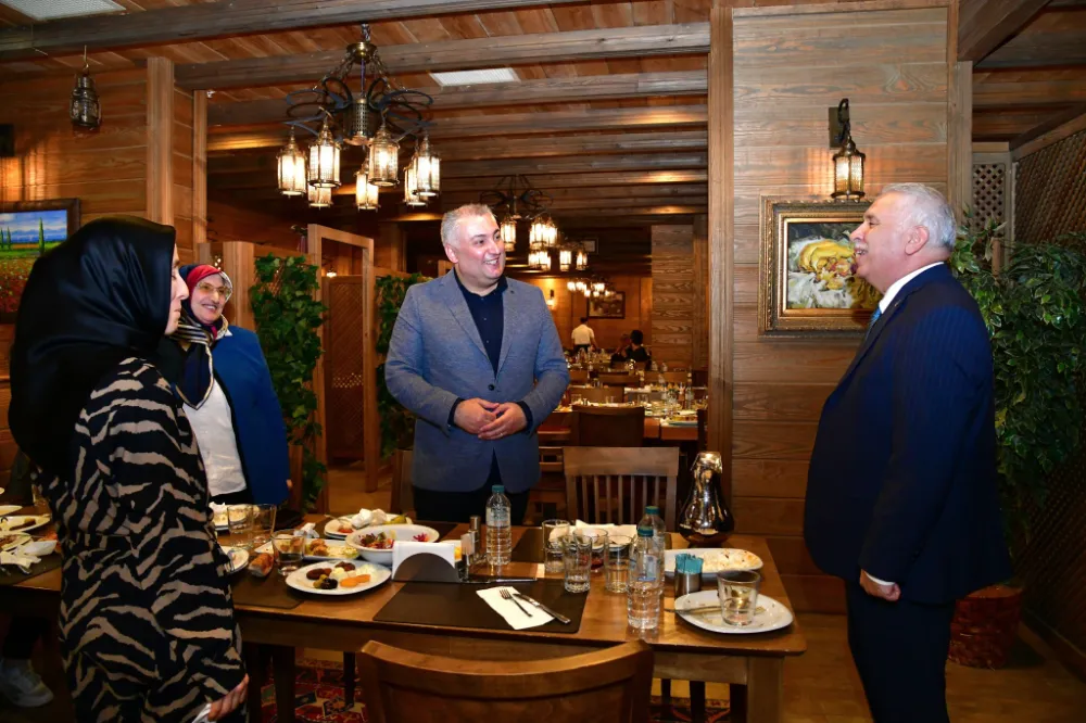 Trabzon Valisi Aziz Yıldırım,Çaykara’da İftar Programına Katıldı
