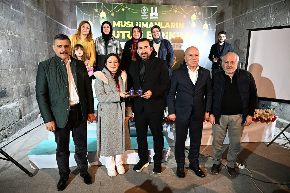 Erzurum Vali Mustafa Çiftçi,Yakutiye Medresesinde Ramazan Programına Katıldı