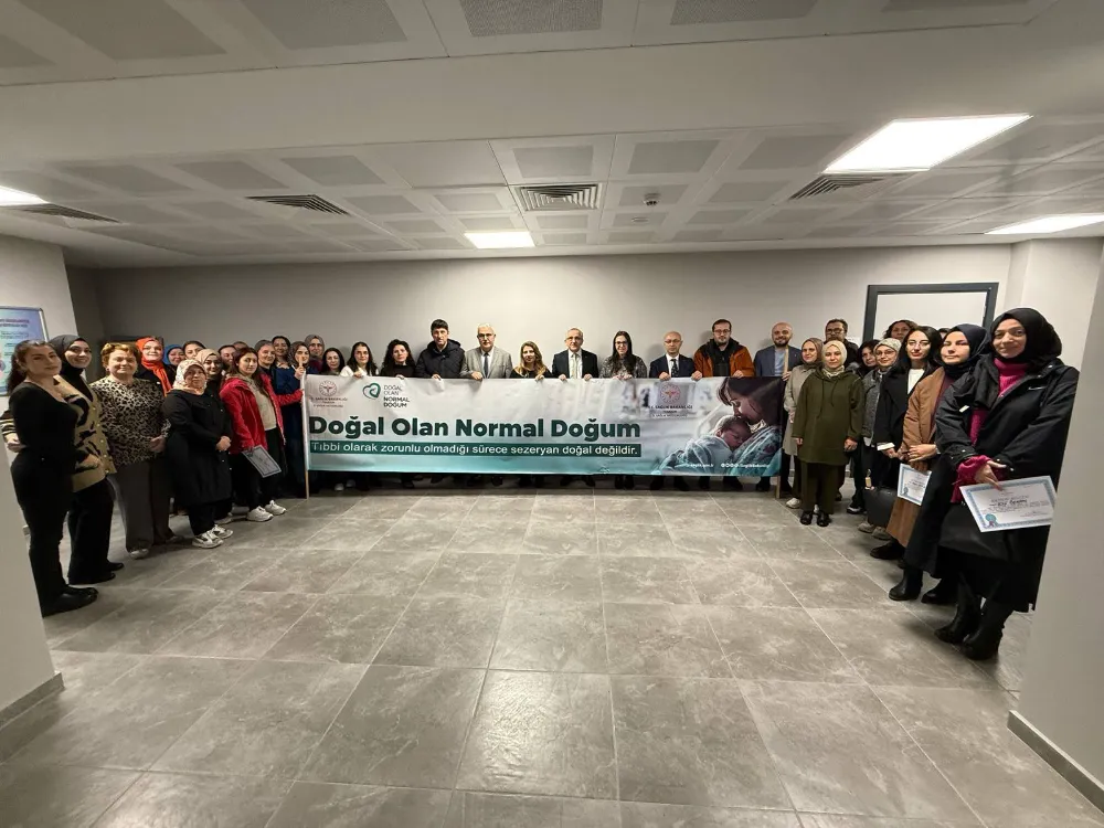 Trabzon İl Sağlık Müdürlüğü,Gebe Okulu Eğitici Eğitimi Düzenledi