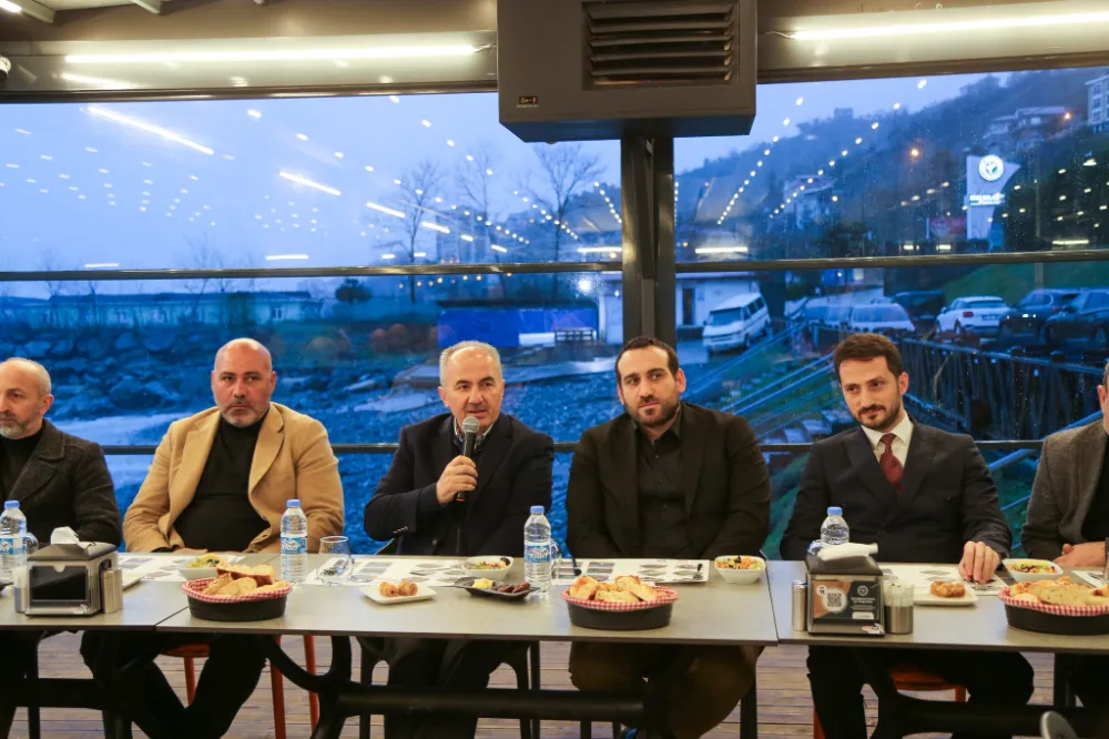 Rize Belediyesi ve AK Parti Merkez İlçe Teşkilatı İftar Buluşmasında Bir Araya Geldi