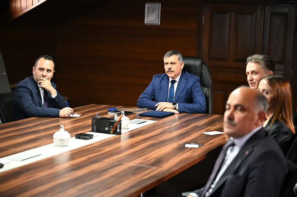 Erzurum Valisi Mustafa Çiftçi,Rölöve ve Anıtlar Bölge Müdürlüğünü Ziyaret Etti,Projeler Hakkında Bilgi Aldı
