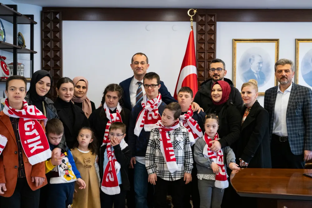 Başkan Ekim, özel gereksinimli çocuklarla buluşarak toplumsal duyarlılığı artırdı!