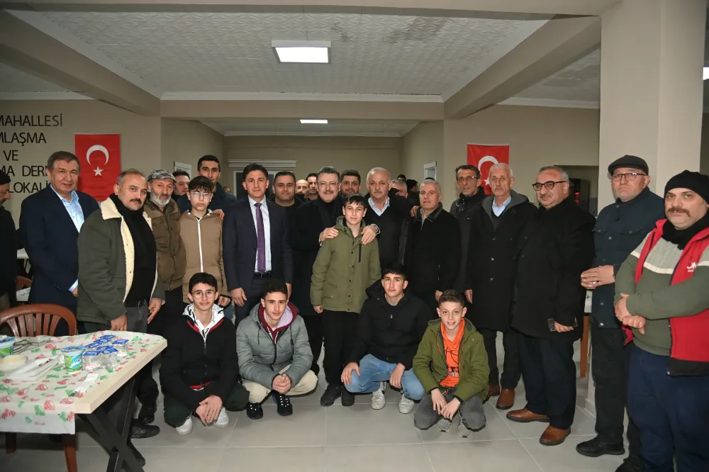 Başkan Genç, Okçular Mahallesi’nde Vatandaşlarla İftarda Buluştu