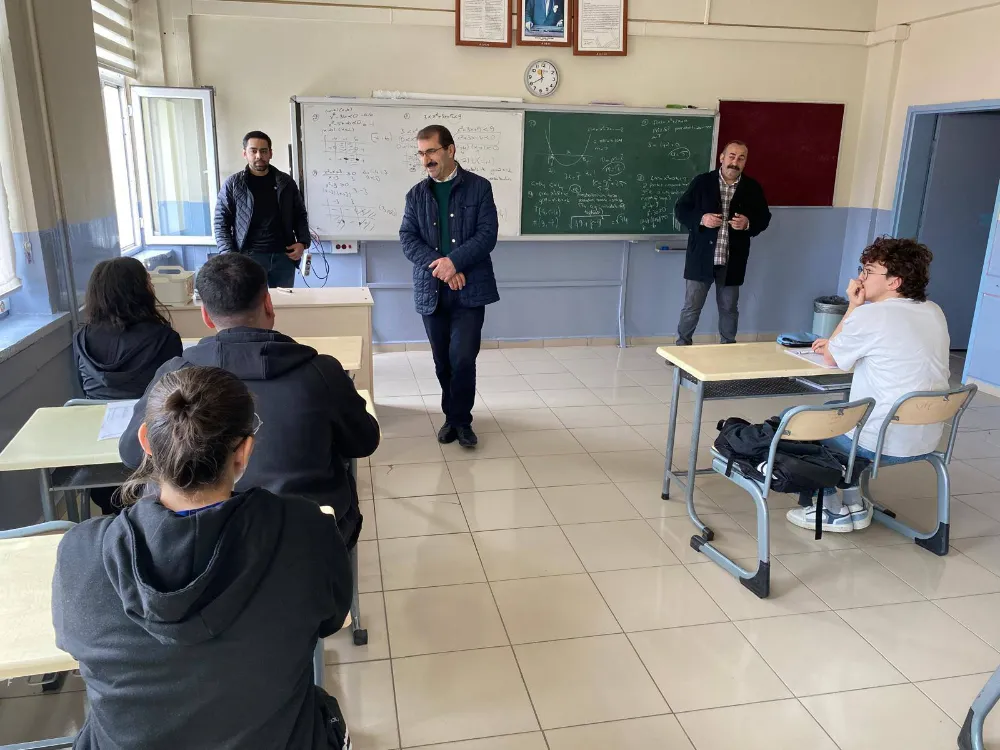 Artvin İl Milli Eğitim Müdürü Fahri Acar, Destekleme ve Yetiştirme Kurslarını Ziyaret Etti