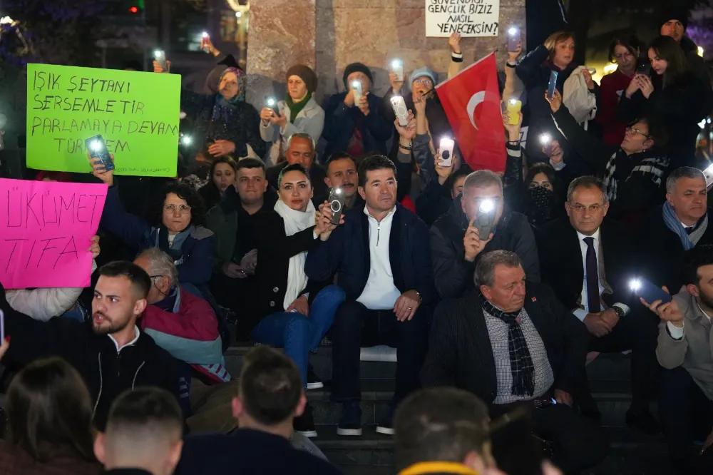 TRABZON, EKREM İMAMOĞLU İÇİN ADALET NÖBETİNDE