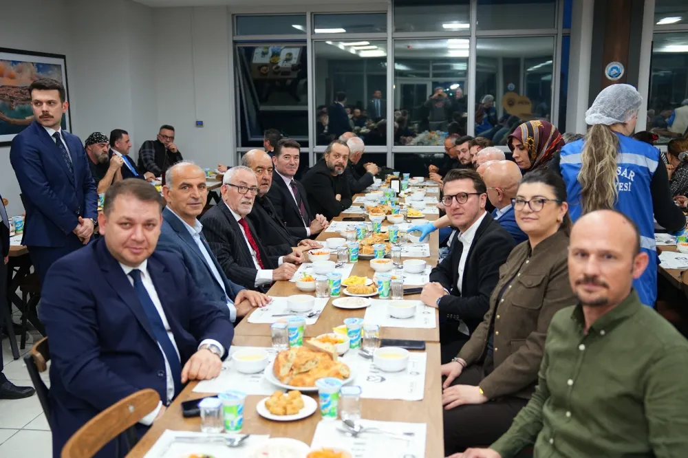 BAŞKAN KAYA, İFTARDA BASIN MENSUPLARINI KENT MUTFAĞI’NDA AĞIRLADI