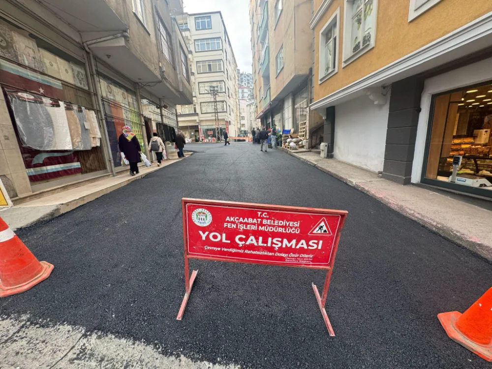 Akçaabat Belediyesi,Dürbinar Mahallesi Sıcak Asfalt Serimi Çalışmalarını Tamamladı