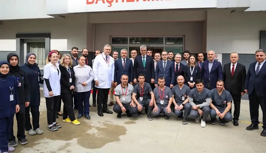 Sağlık Bakanı Memişoğlu, Rize’de Sağlık Çalışanlarıyla Bayramlaştı