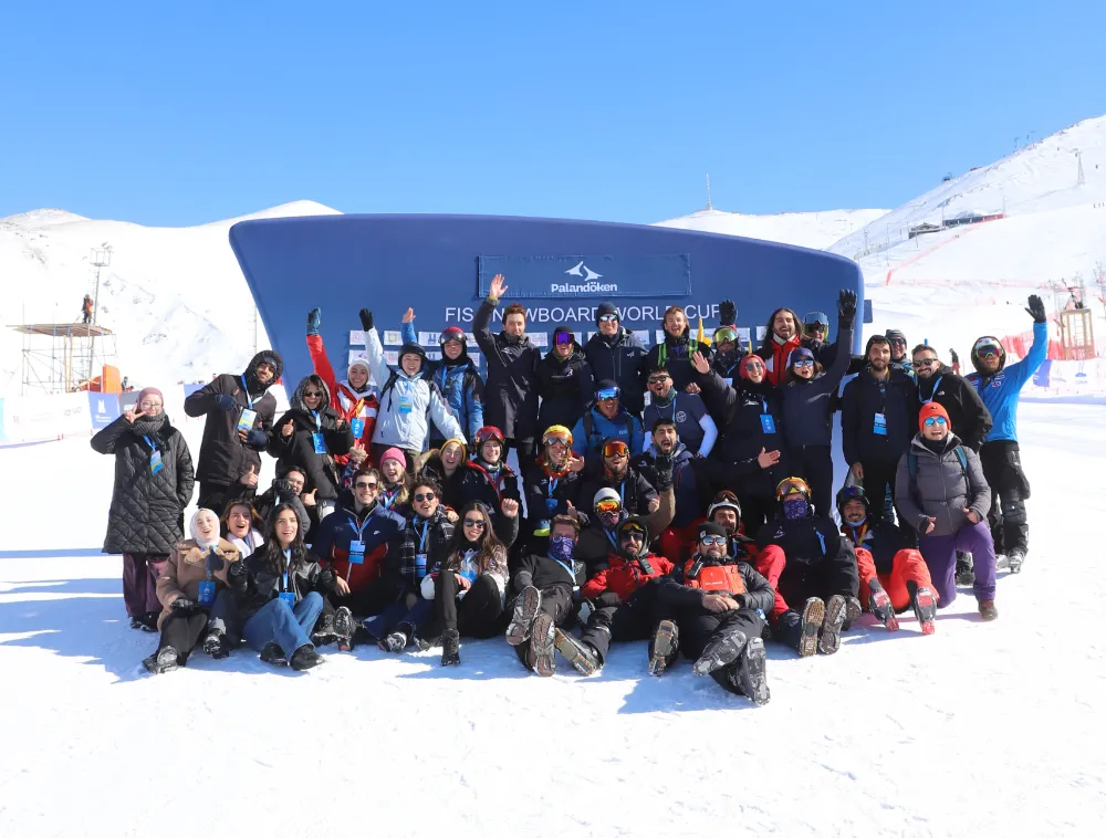 FIS Dünya Snowboard Kupası Erzurum’da Tamamlandı: Şampiyonluk Avustralya’nın