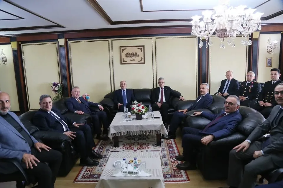 Sağlık Bakanı Prof. Dr. Kemal Memişoğlu, Rize Belediyesini Ziyaret Etti