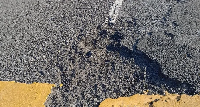 Güneysu Yolu Fasulye Çukuru Gibi: Vatandaşlar Çözüm Bekliyor
