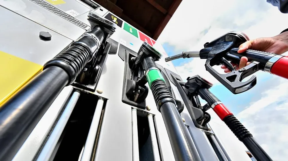 1 Nisan 2025 güncel benzin, motorin ve LPG fiyatları