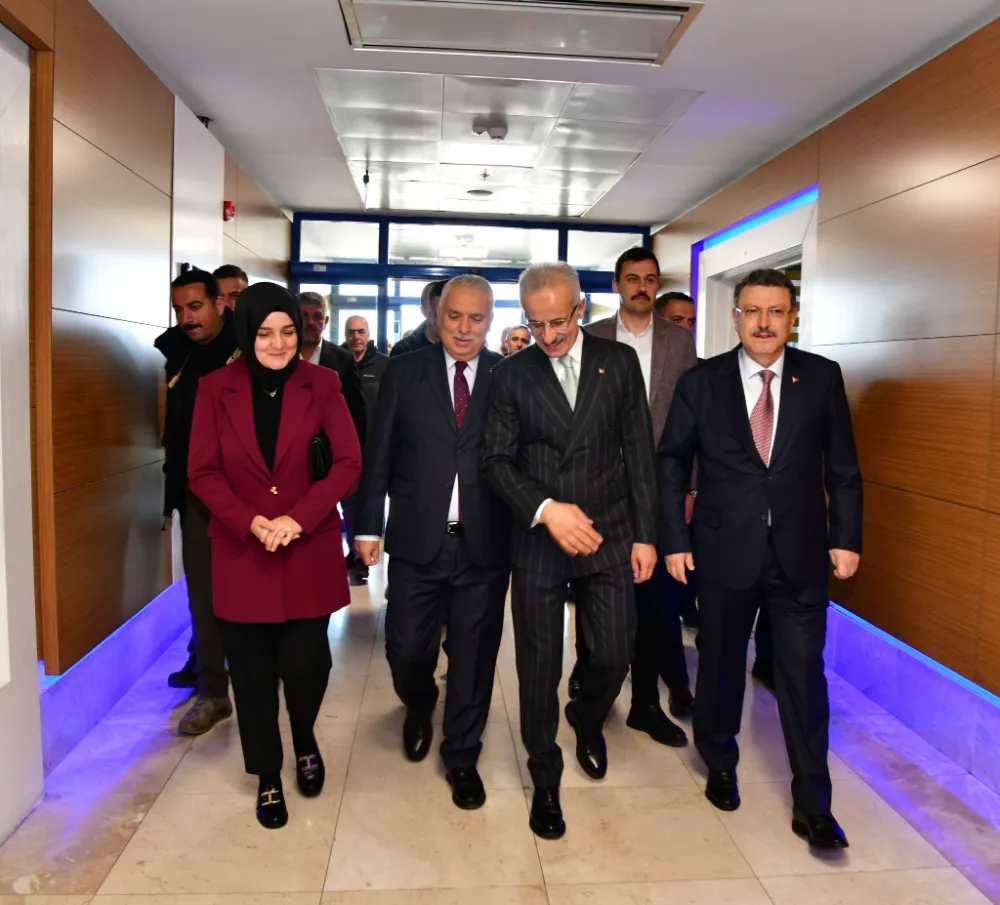Ulaştırma ve Altyapı Bakanı Abdulkadir Uraloğlu Trabzon