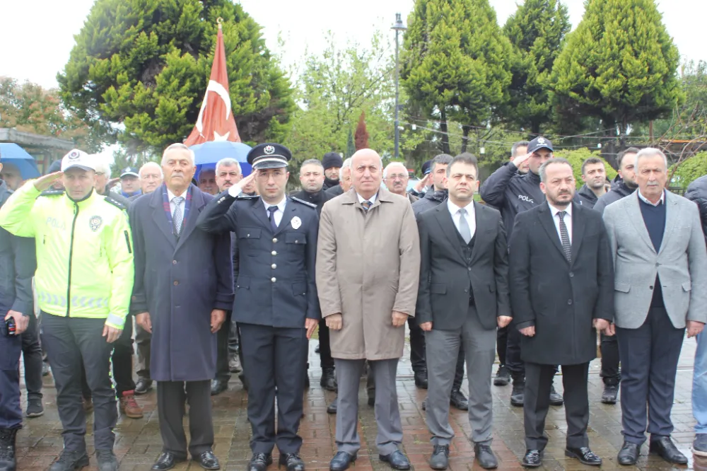 Beşikdüzü Belediye Başkanı Burhan Cahit Erdem, Polis Haftası Törenine Katıldı