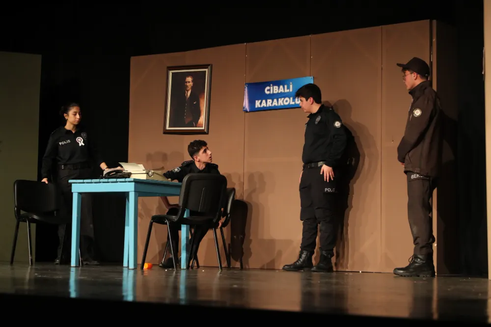 Erzurum Emniyet Müdürlüğünden Polis Haftasında Tiyatro Keyfi
