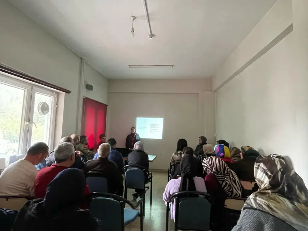 Çaykara’da Sağlık Personeline İletişim Eğitimi