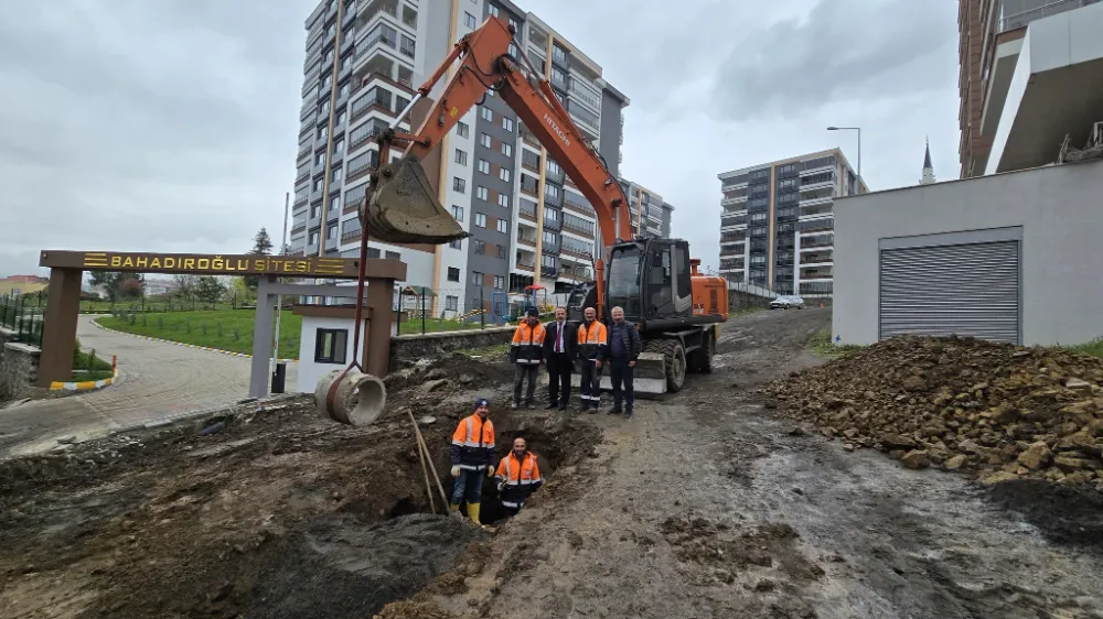 Vakfıkebir Belediye Başkanı Fuat Koçal,Yağmur Suyu Hattı Çalışmalarını İnceledi