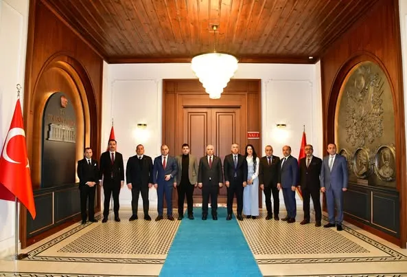 Trabzon Valisi Yıldırım, Turizm Haftası Kapsamında Sektör Temsilcilerini Ağırladı