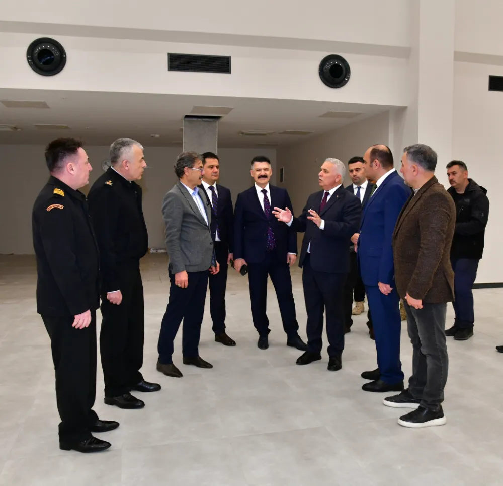 Trabzon Valisi Aziz Yıldırım,Havalimanında İncelemelerde Bulundu