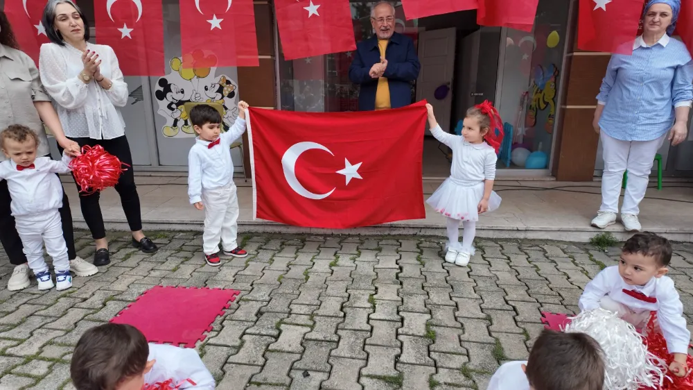 İdeal Çocuk Akademisi 23 Nisan Etkinliğiyle Bayram Coşkusunu Paylaştı