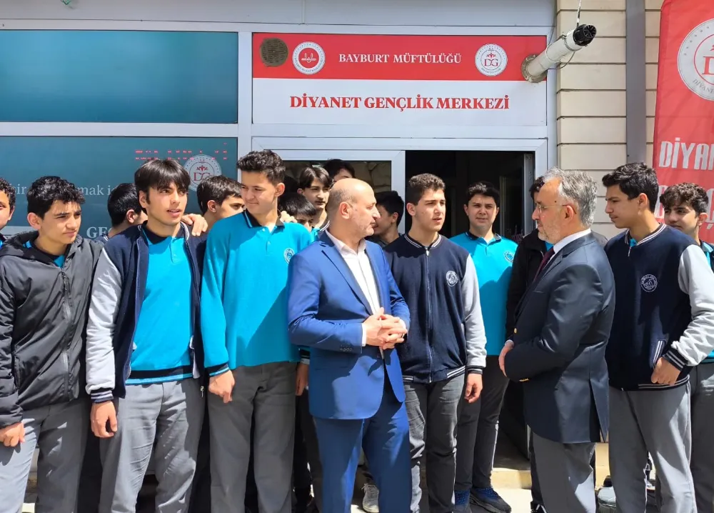 Bayburt İl Müftüsü Bayram Danacı, Fen Lisesi Öğrencileriyle Bir Araya Geldi