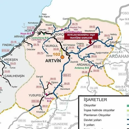 Artvin-Şavşat-Ardahan Yolunda Heyelan Nedeniyle Ulaşım Kapatıldı
